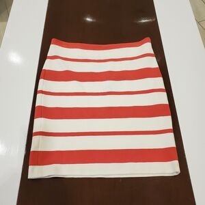 EUC- Deep Coral & Cream Knit Skirt!!🧡🍹🧡